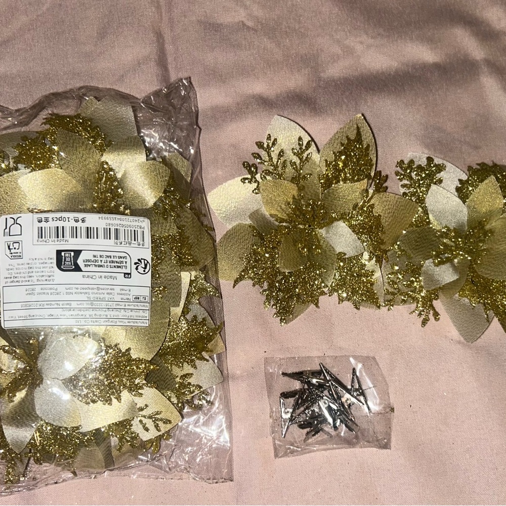 Gold Glitter Holiday Floral Decor